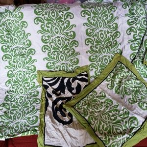 Studio 3B Urban Duvet Cover, Queen